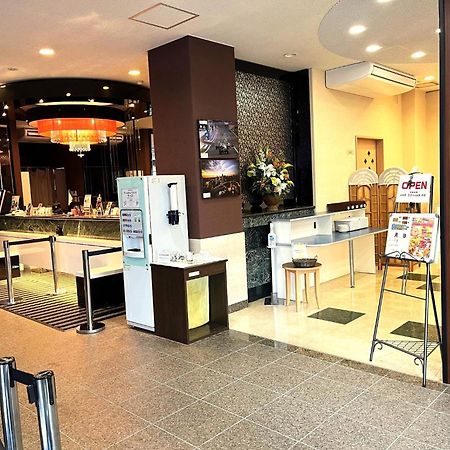 Apa Hotel Mie Камеяма Екстериор снимка