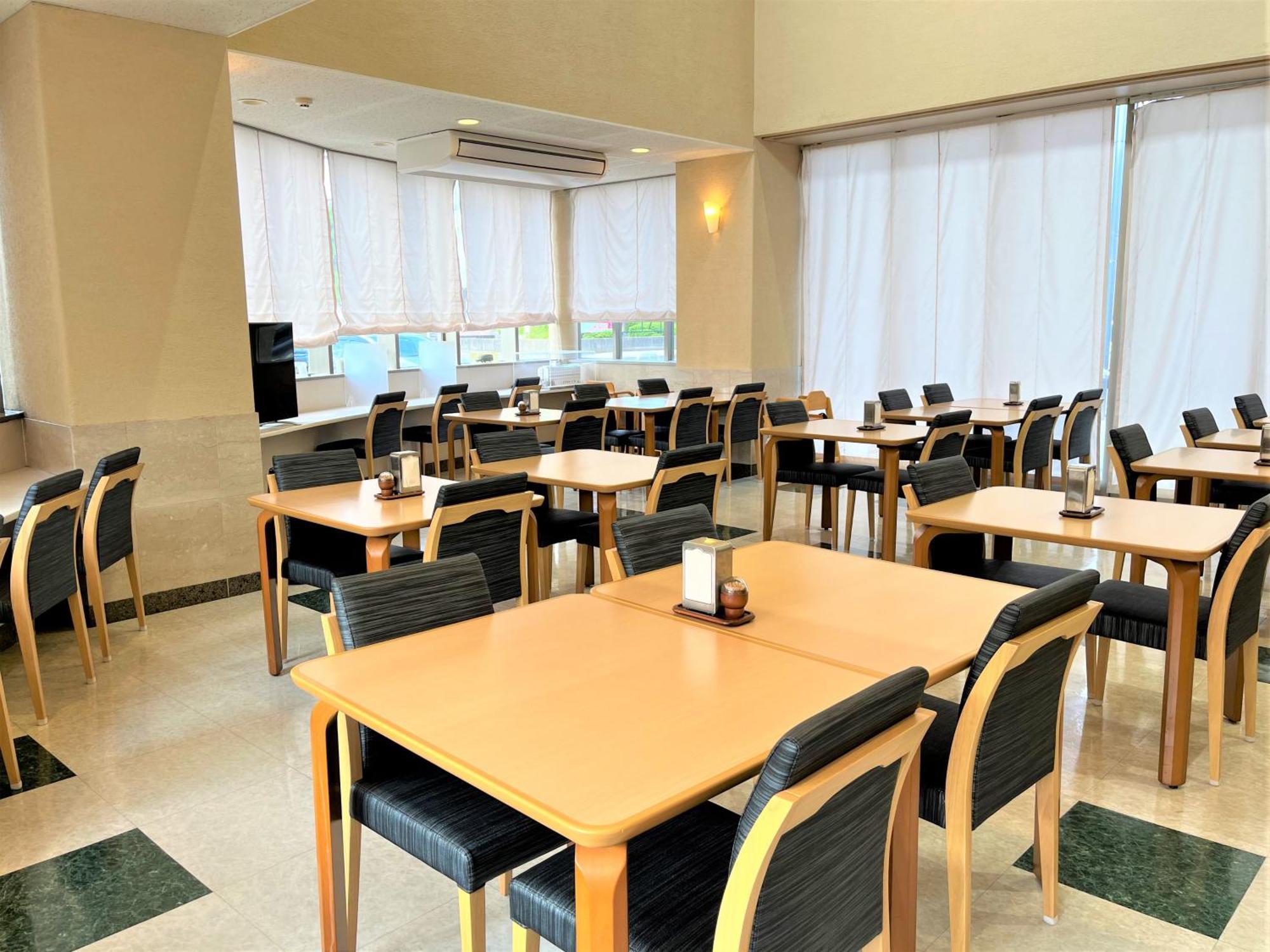 Apa Hotel Mie Камеяма Екстериор снимка